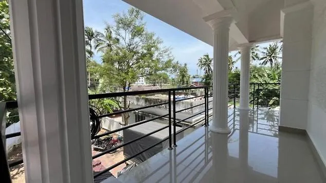 Silver Oaks Flat Sc Golf Links Road Kowdiar Thiruvananthapuram By Probity Ventures Aparthotel